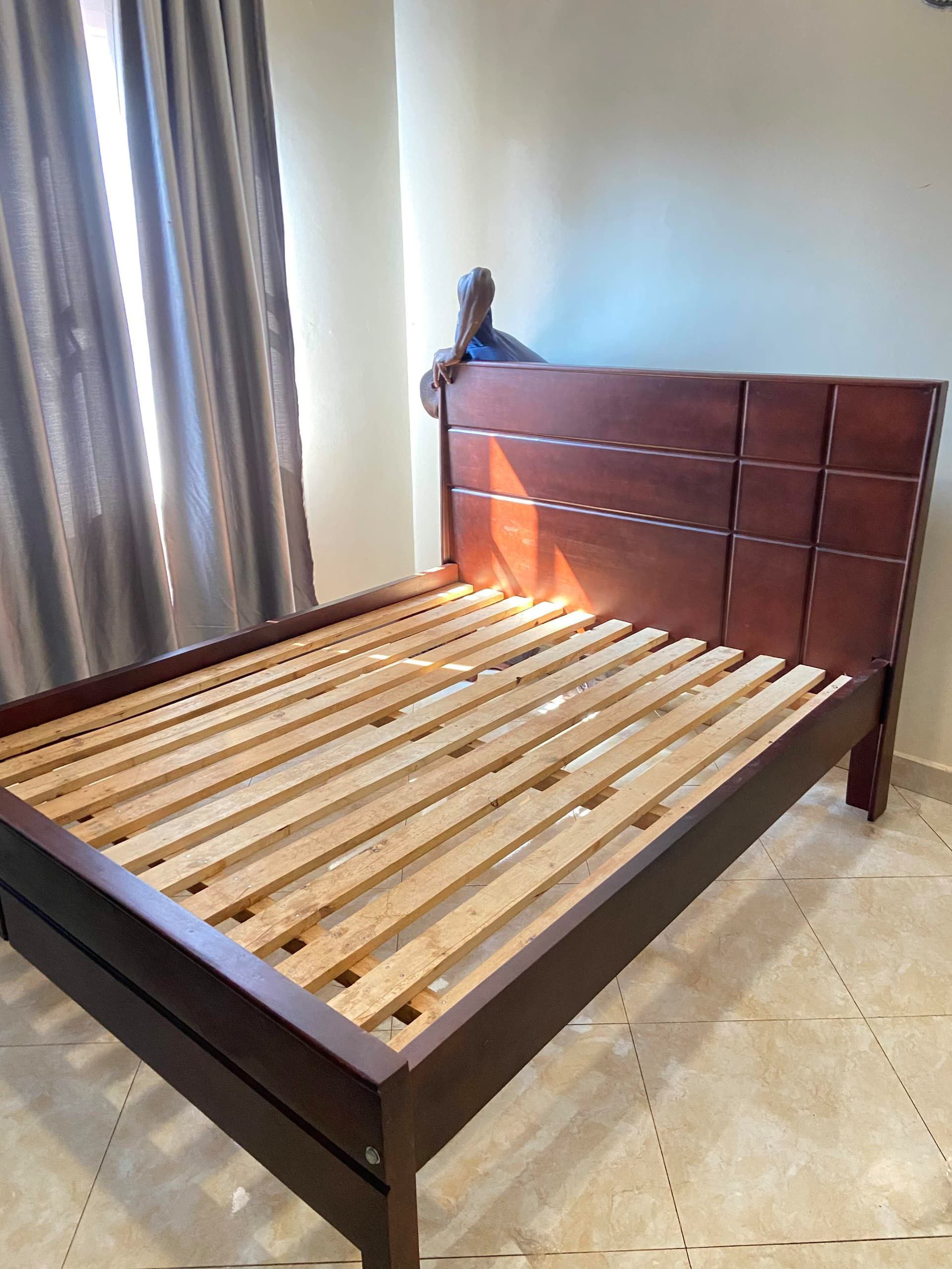 Custom Wooden Bed - Premium bed frame